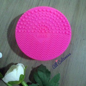 Makeup Brush Cleansing Pad